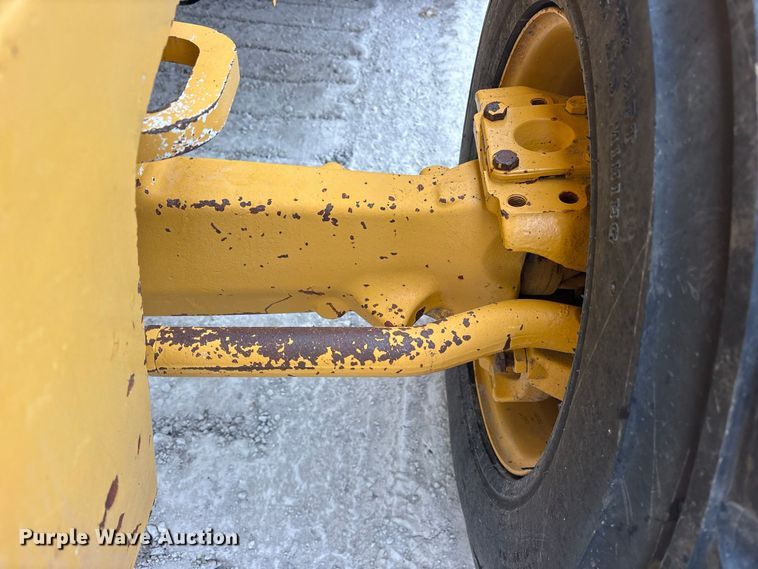 image for item ES8286 2015 John Deere 310K backhoe