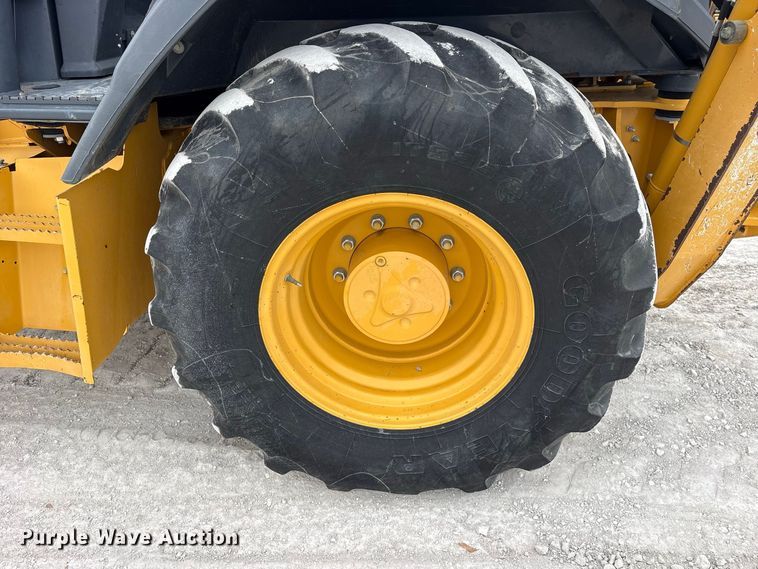 image for item ES8286 2015 John Deere 310K backhoe