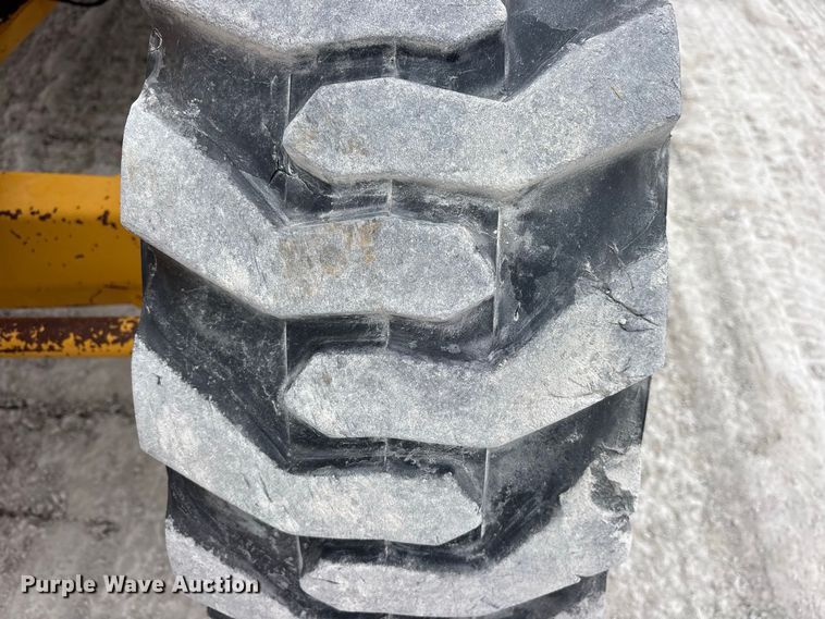 image for item ES8286 2015 John Deere 310K backhoe
