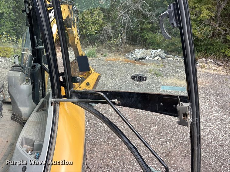 image for item ES8298 2012 Caterpillar 430E IT backhoe