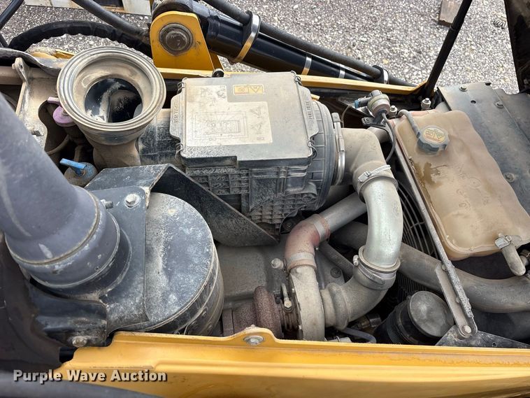 image for item ES8298 2012 Caterpillar 430E IT backhoe