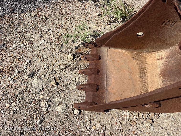 image for item ES8305 Caterpillar backhoe bucket