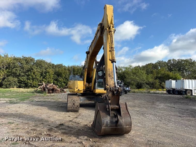 image for item ES8306 2007 Komatsu PC228 USLC-3 excavator