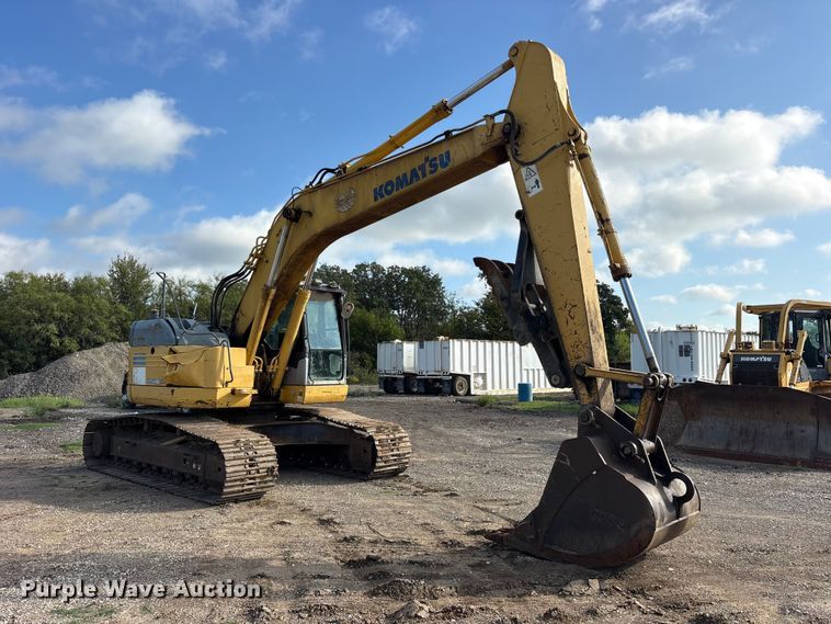 image for item ES8306 2007 Komatsu PC228 USLC-3 excavator