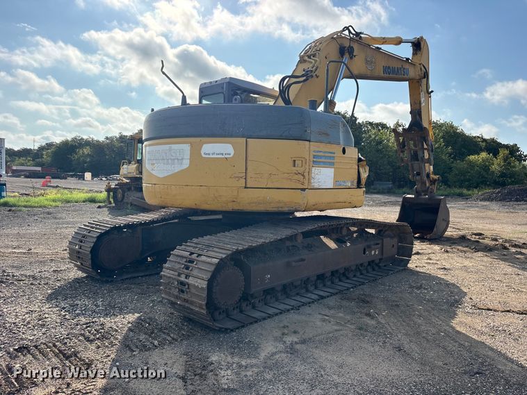 image for item ES8306 2007 Komatsu PC228 USLC-3 excavator