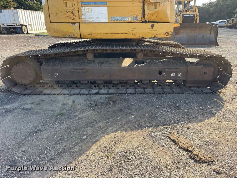 image for item ES8306 2007 Komatsu PC228 USLC-3 excavator