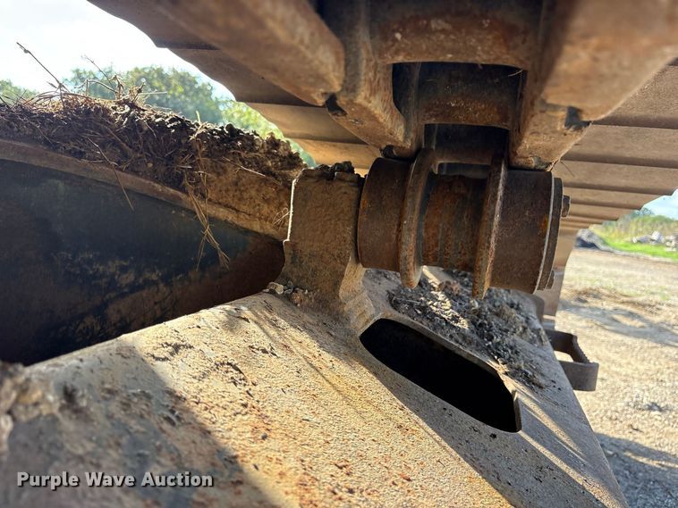 image for item ES8306 2007 Komatsu PC228 USLC-3 excavator