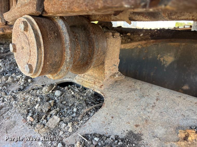 image for item ES8306 2007 Komatsu PC228 USLC-3 excavator