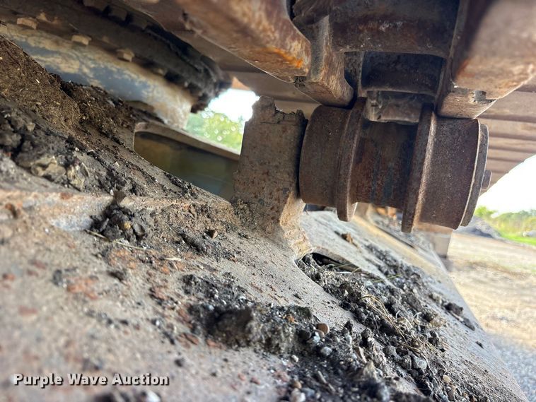 image for item ES8306 2007 Komatsu PC228 USLC-3 excavator