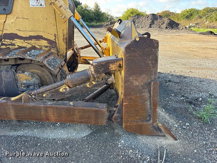 image for item ES8307 2007 Komatsu D65EX-15 dozer