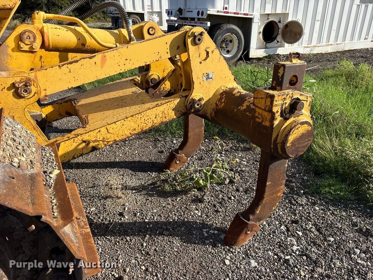 image for item ES8307 2007 Komatsu D65EX-15 dozer