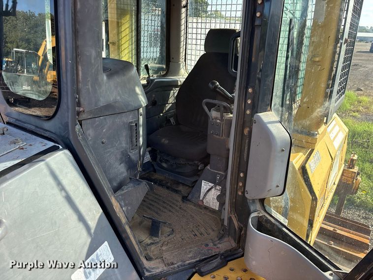 image for item ES8307 2007 Komatsu D65EX-15 dozer