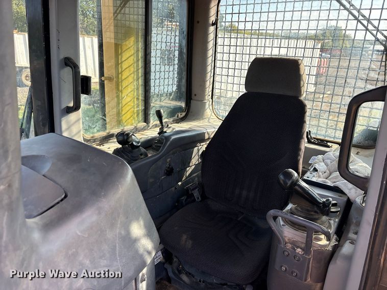 image for item ES8307 2007 Komatsu D65EX-15 dozer