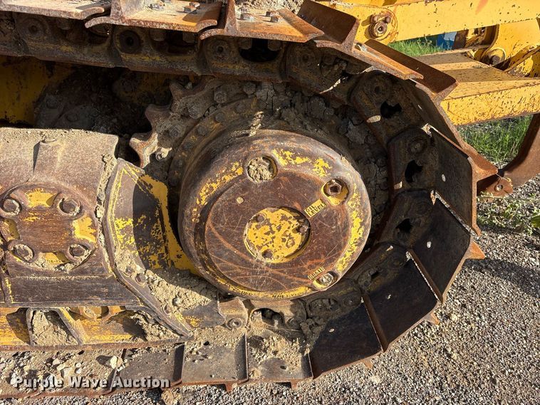 image for item ES8307 2007 Komatsu D65EX-15 dozer