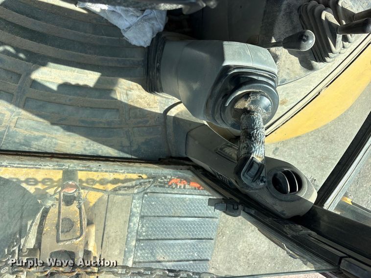 image for item ES8308 2012 Caterpillar 420E IT backhoe