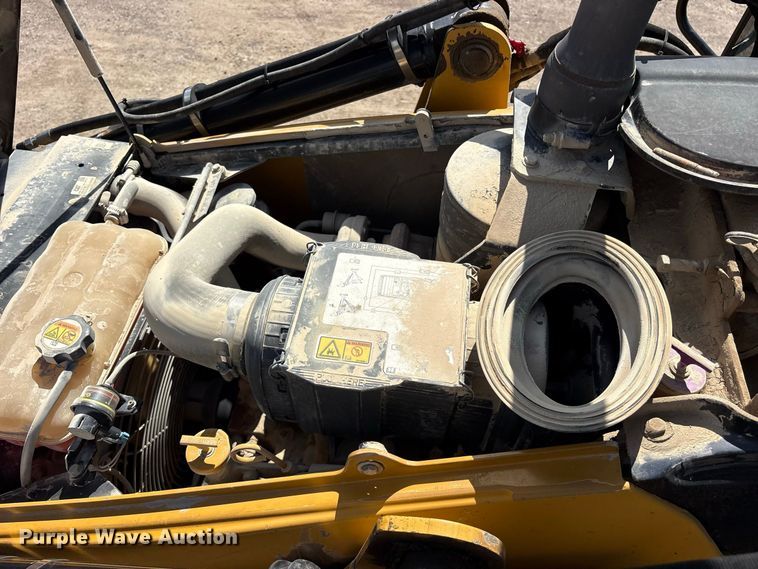 image for item ES8308 2012 Caterpillar 420E IT backhoe