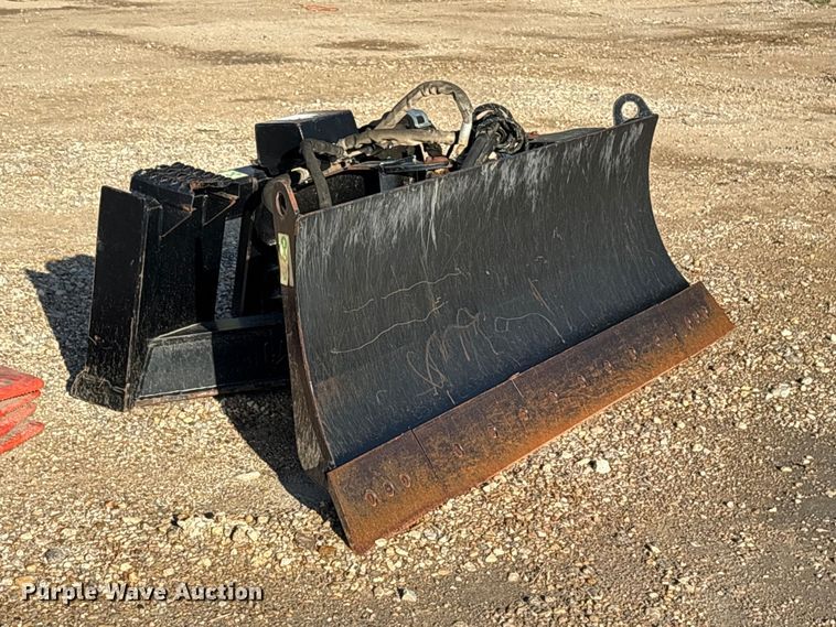 image for item ES8309 2014 Caterpillar 424-0450 skid steer angle blade