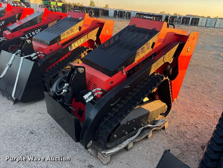 image for item ES8326 Erie SCL850 compact utility loader