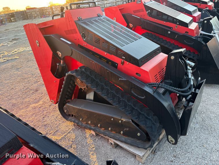image for item ES8326 Erie SCL850 compact utility loader