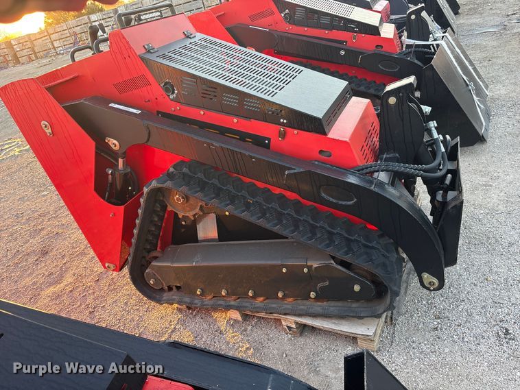 image for item ES8326 Erie SCL850 compact utility loader