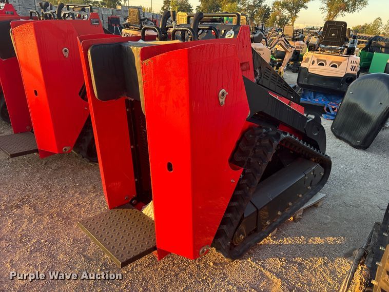 image for item ES8326 Erie SCL850 compact utility loader