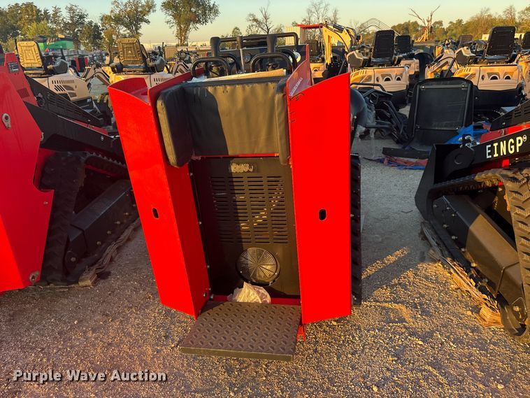 image for item ES8326 Erie SCL850 compact utility loader