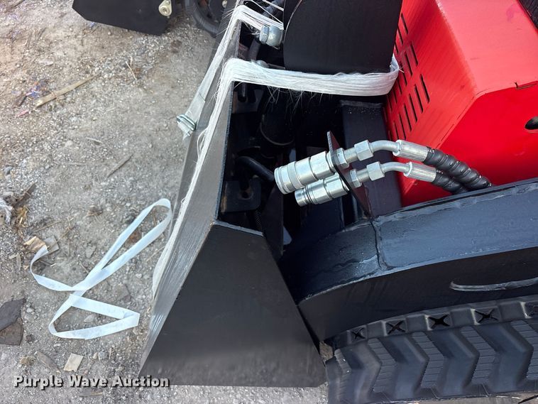 image for item ES8328 Erie SCL850 compact utility loader