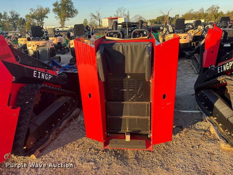 image for item ES8329 Erie SCL850 compact utility loader