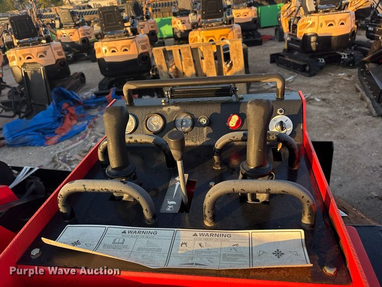 image for item ES8329 Erie SCL850 compact utility loader