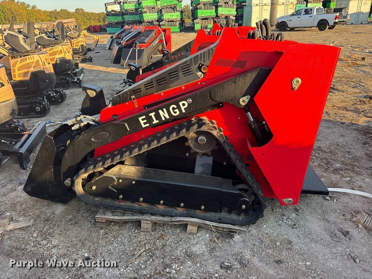 image for item ES8331 2024 Erie SCL850 compact utility loader