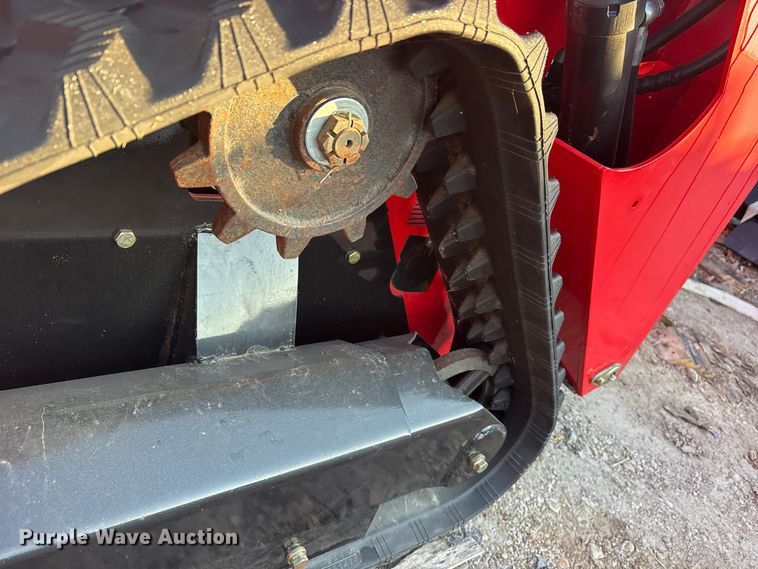 image for item ES8331 2024 Erie SCL850 compact utility loader