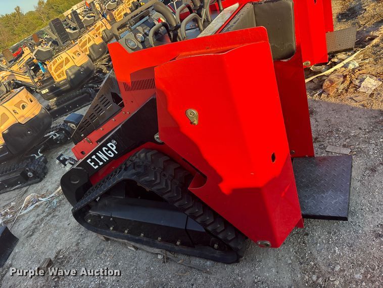 image for item ES8332 Erie SCL850 compact utility loader