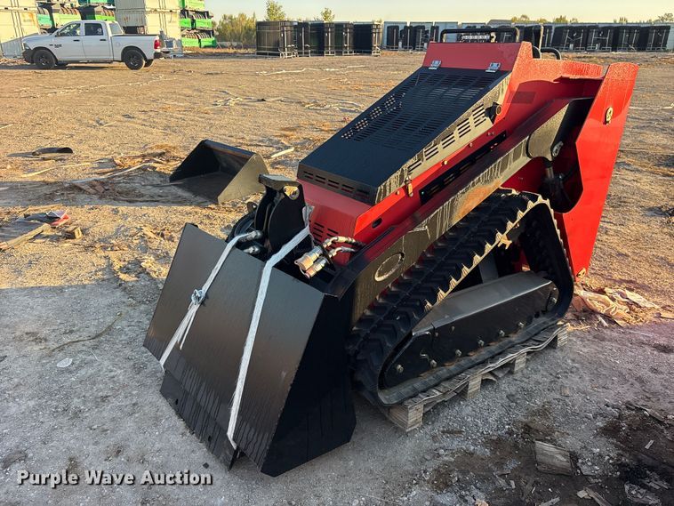 image for item ES8333 2024 Erie SCL850 compact utility loader
