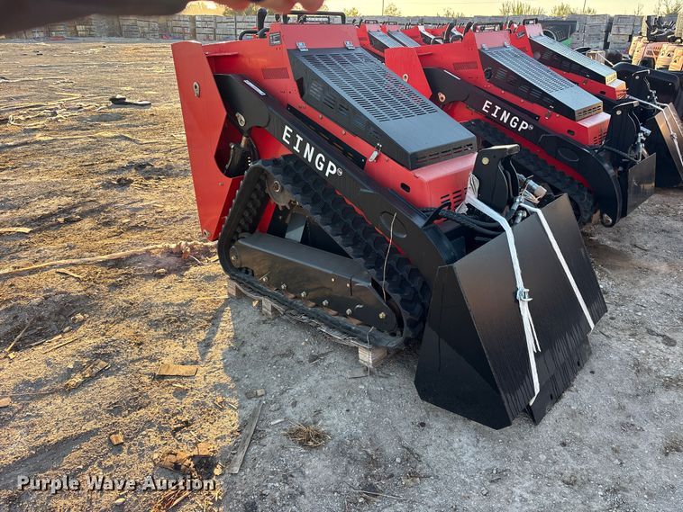 image for item ES8333 2024 Erie SCL850 compact utility loader