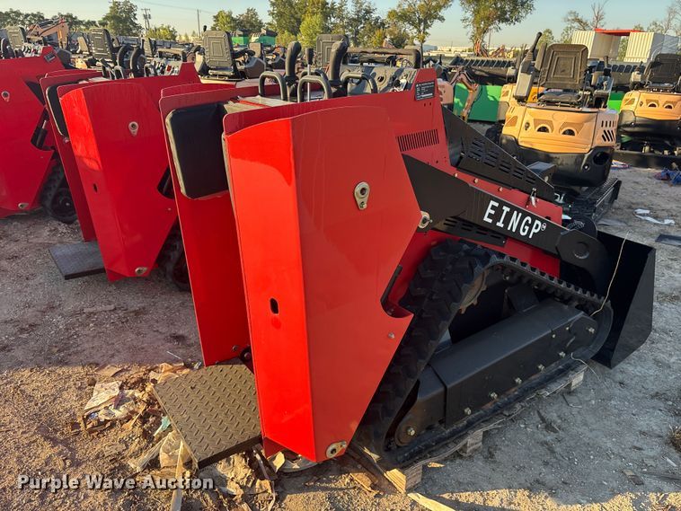 image for item ES8333 2024 Erie SCL850 compact utility loader
