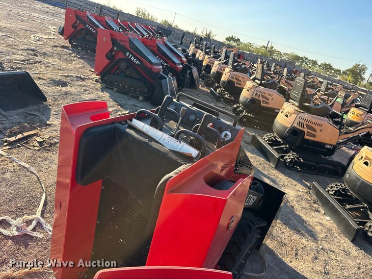 image for item ES8334 Erie SCL850 compact utility loader