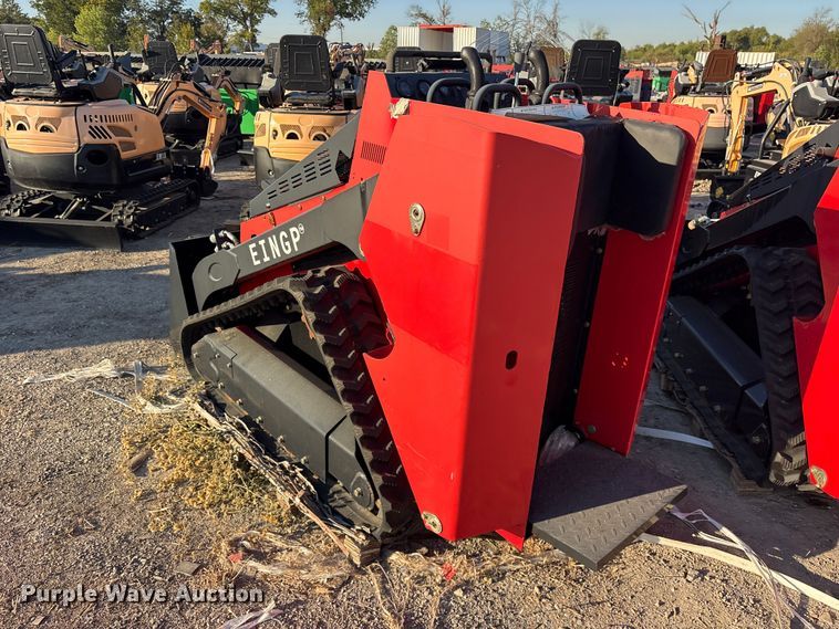 image for item ES8334 Erie SCL850 compact utility loader