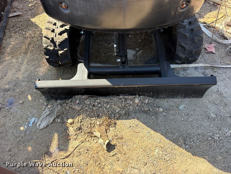 image for item ES8372 2024 Erie EM15 mini excavator