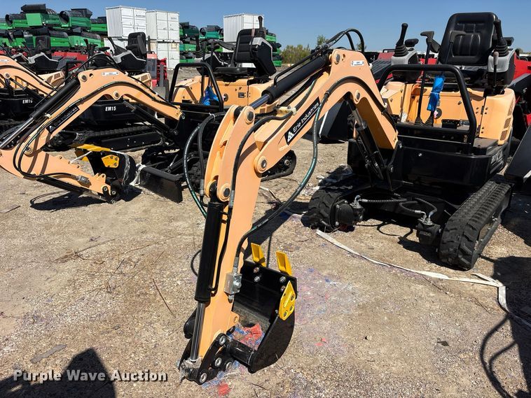 image for item ES8372 2024 Erie EM15 mini excavator