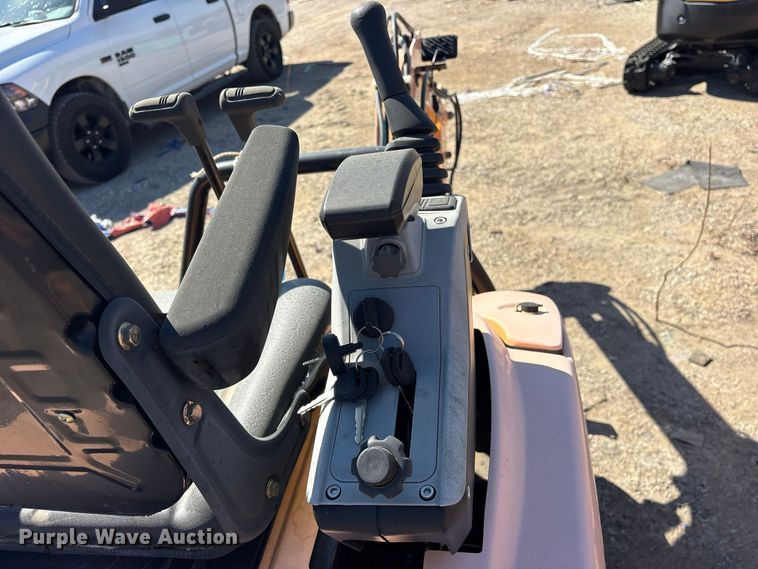 image for item ES8380 2024 Erie EM15 mini excavator