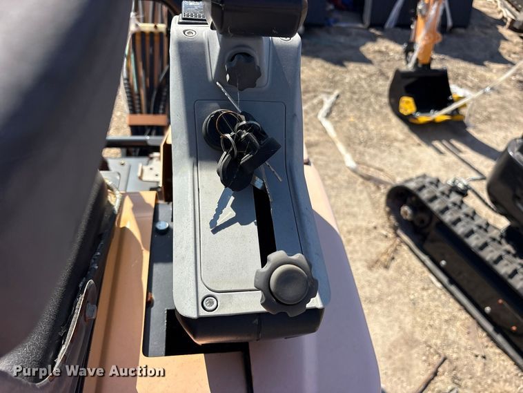 image for item ES8393 2024 Erie EM15 mini excavator