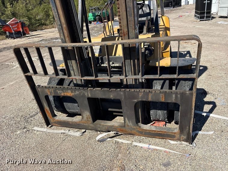 image for item ES8456 2008 Caterpillar DP80K forklift
