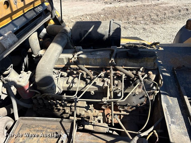 image for item ES8456 2008 Caterpillar DP80K forklift