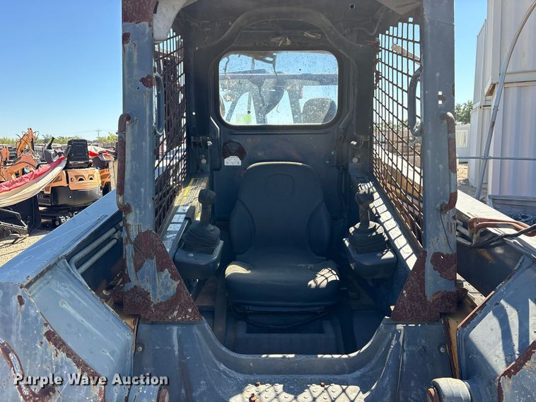 image for item ES8457 2012 John Deere 323D tracked skid steer loader