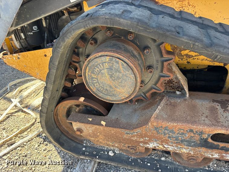 image for item ES8457 2012 John Deere 323D tracked skid steer loader