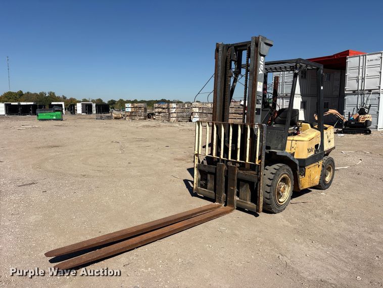 image for item ES8459 2012 Yale GDP080LJNPBV097 forklift
