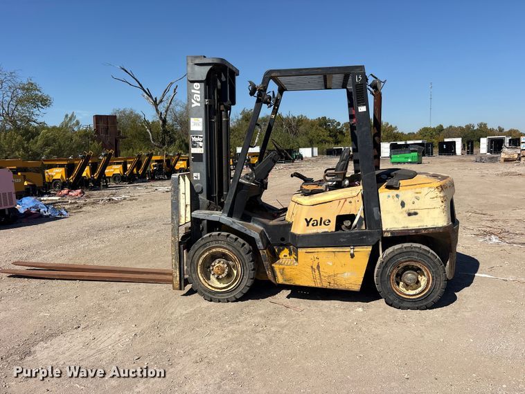 image for item ES8459 2012 Yale GDP080LJNPBV097 forklift