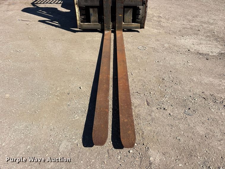 image for item ES8459 2012 Yale GDP080LJNPBV097 forklift
