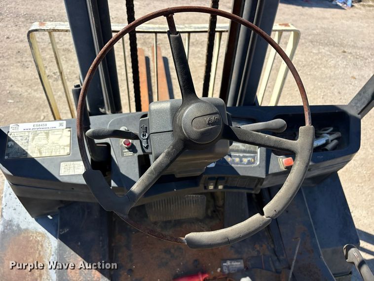 image for item ES8459 2012 Yale GDP080LJNPBV097 forklift