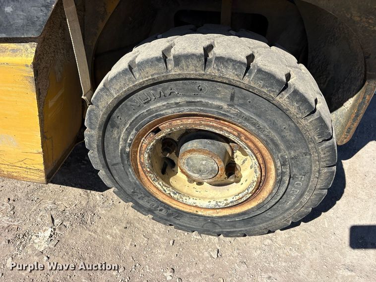 image for item ES8459 2012 Yale GDP080LJNPBV097 forklift